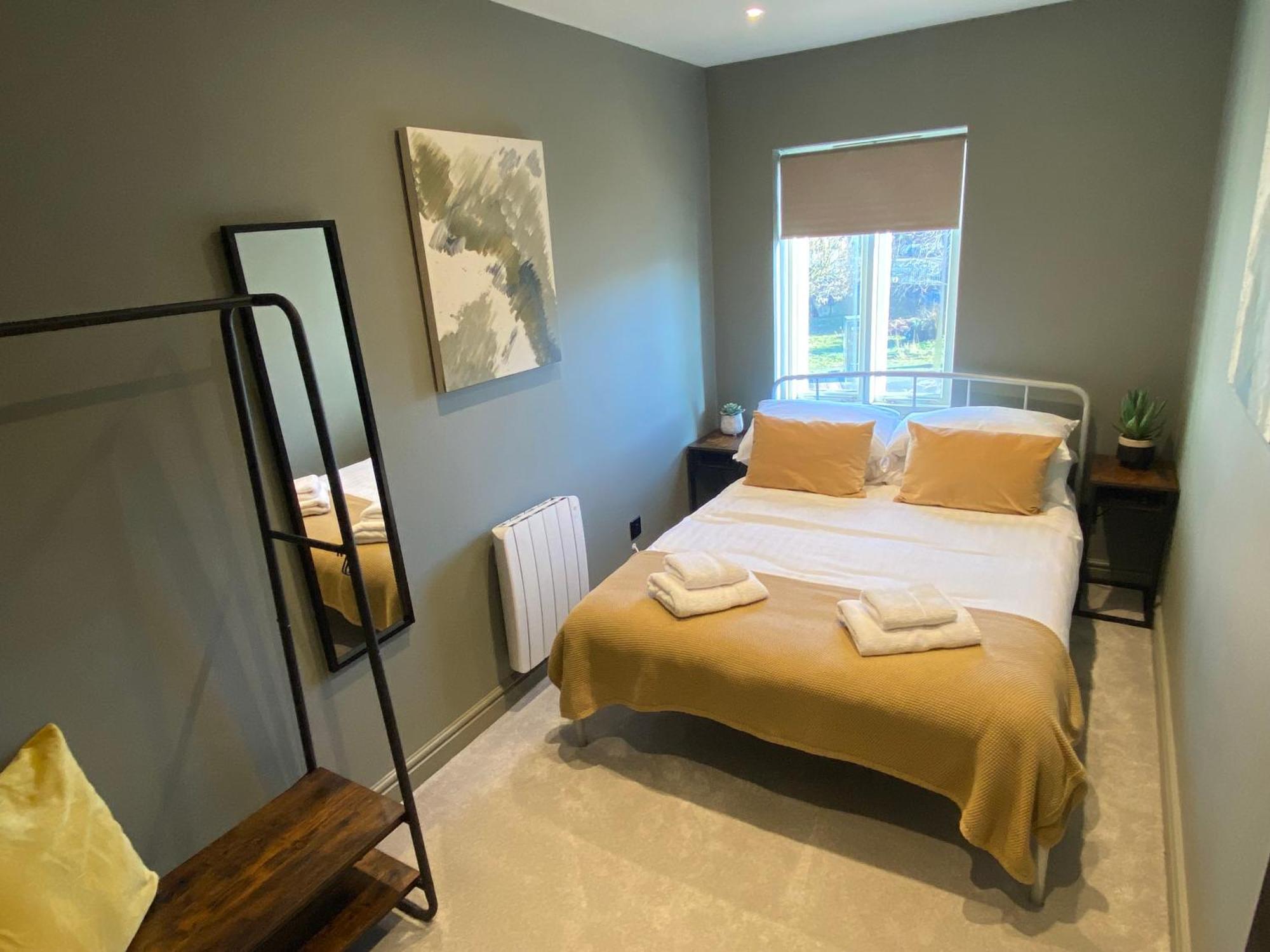 Appartement Luxury 2 Bedroom W/ Free Parking *